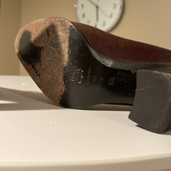Brown leather pumps previously worn in excellent condition size 6 1/2 - Picture 7 of 13